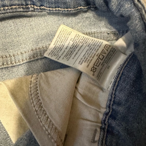 Old Navy RockStar Jeans - Picture 4 of 5